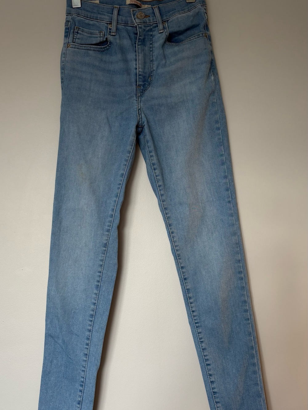 Levi's Women's Skinny Jeans in Light Blue Wash